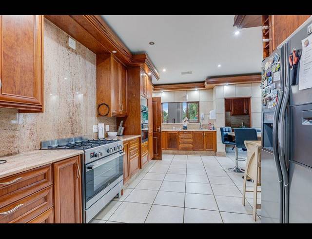 5 BEDROOM GATED ESTATE FOR SALE IN KAALPLAATS WEST